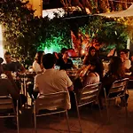 Hostel Way & Surf Camp