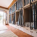 Hostel Way & Surf Camp Cascais