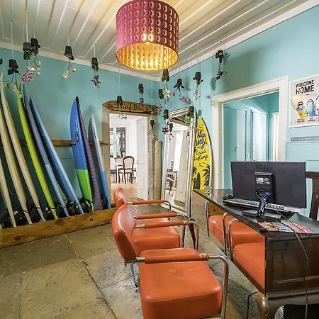 Way & Surf Camp *