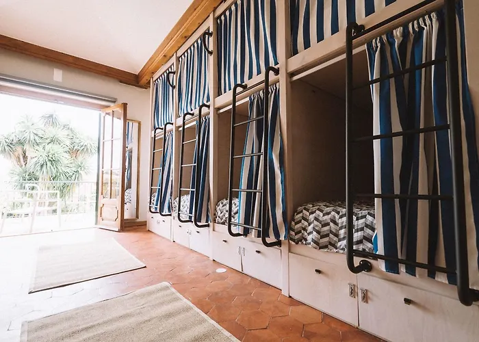 Hostel Way & Surf Camp Cascais