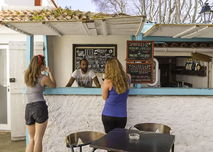 Way & Surf Camp Hostel *