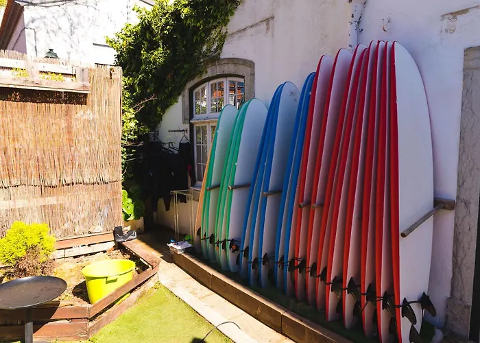 Way & Surf Camp Hostel *