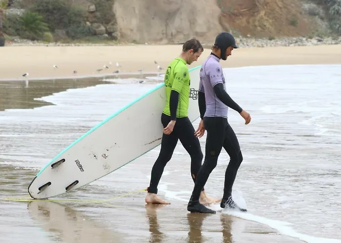 Way & Surf Camp Hostel *