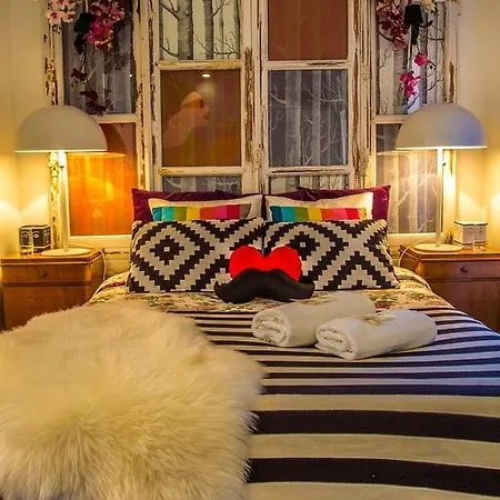 Hostal Way & Surf Camp Cascaes