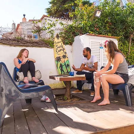 Way & Surf Camp Hostel *