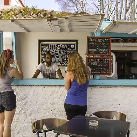 Way & Surf Camp Hostal *