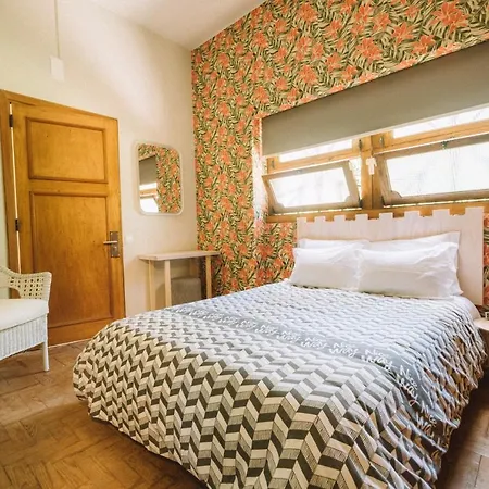 Way & Surf Camp Hostel Cascais