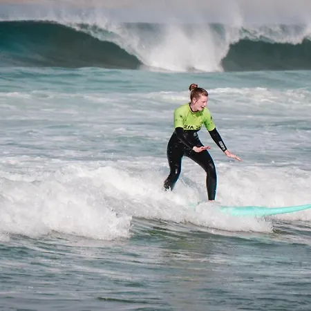 Way & Surf Camp * Cascais