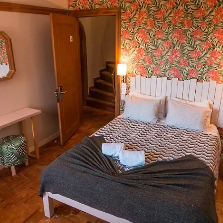 Way & Surf Camp Hostal