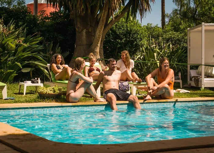 Albergue Way & Surf Camp *