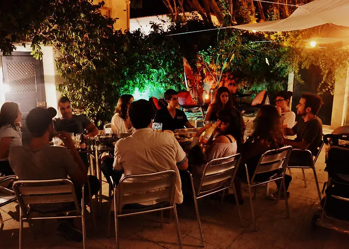 Hostel Way & Surf Camp