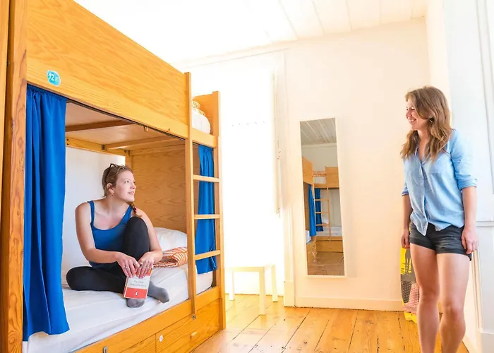 Hostel Way & Surf Camp Cascais