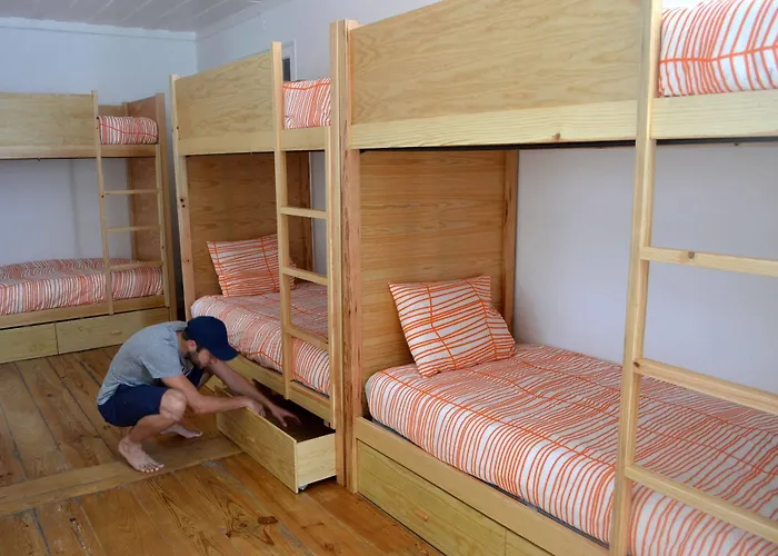 Way & Surf Camp Hostel Cascais