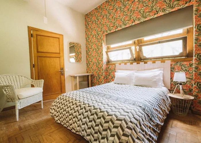 Way & Surf Camp Hostel Cascais