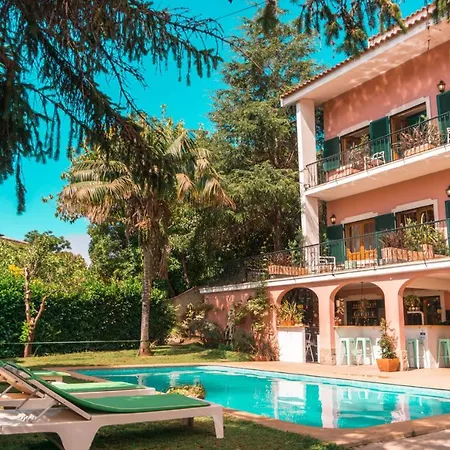 ホステル Way & Surf Camp