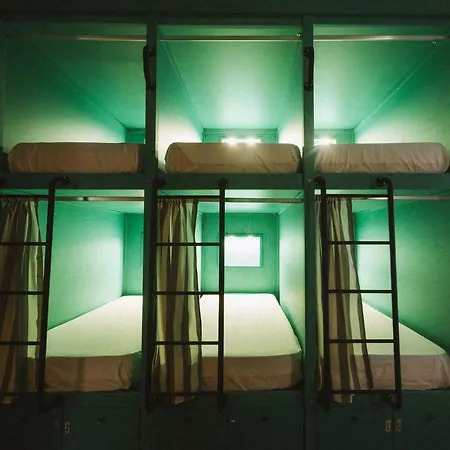 Way & Surf Camp * カスカイス