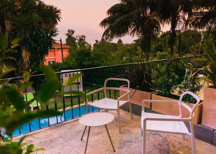 Vandrerhjem Way & Surf Camp Cascais